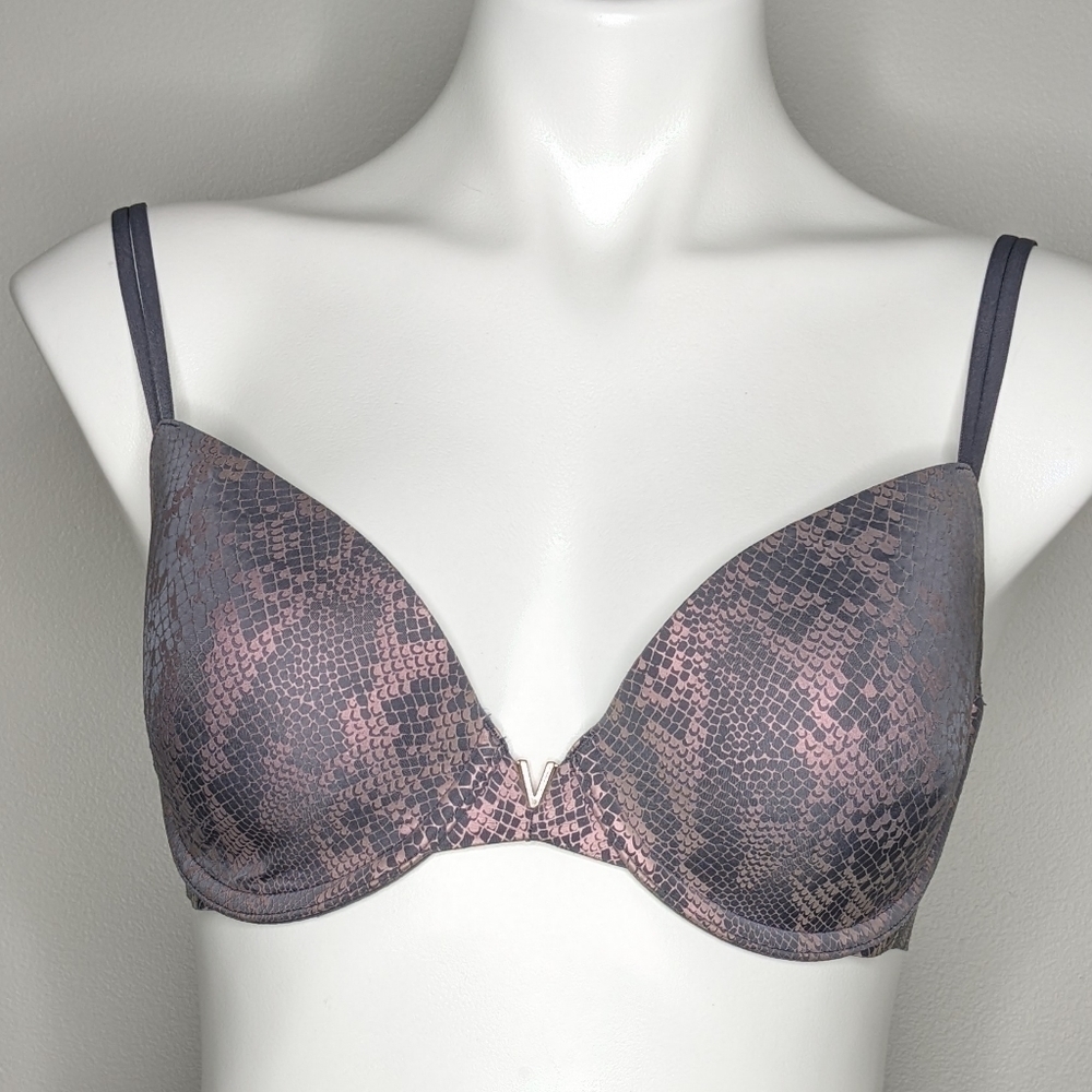 ✨3/$15  Victoria's Secret purple pink metallic snakeskin lined demi bra 32DD 32E